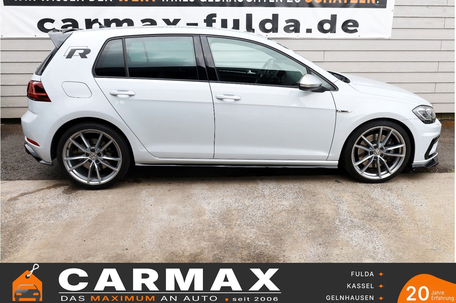 Fahrzeugabbildung Volkswagen Golf VII Lim. R 4M Navi,LED,PDC,Kamera,SH,SR+WR