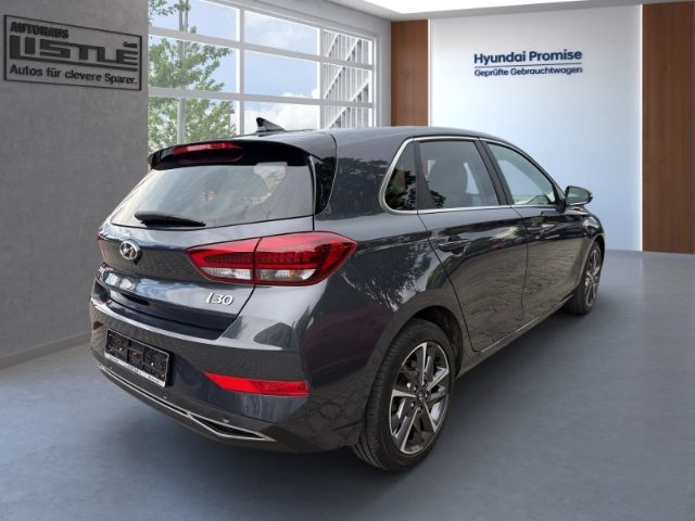 Fahrzeugabbildung Hyundai i30 1.5 Trend +LEDER+LED+KLIMA+PDC+RFK+ACC+UVM+