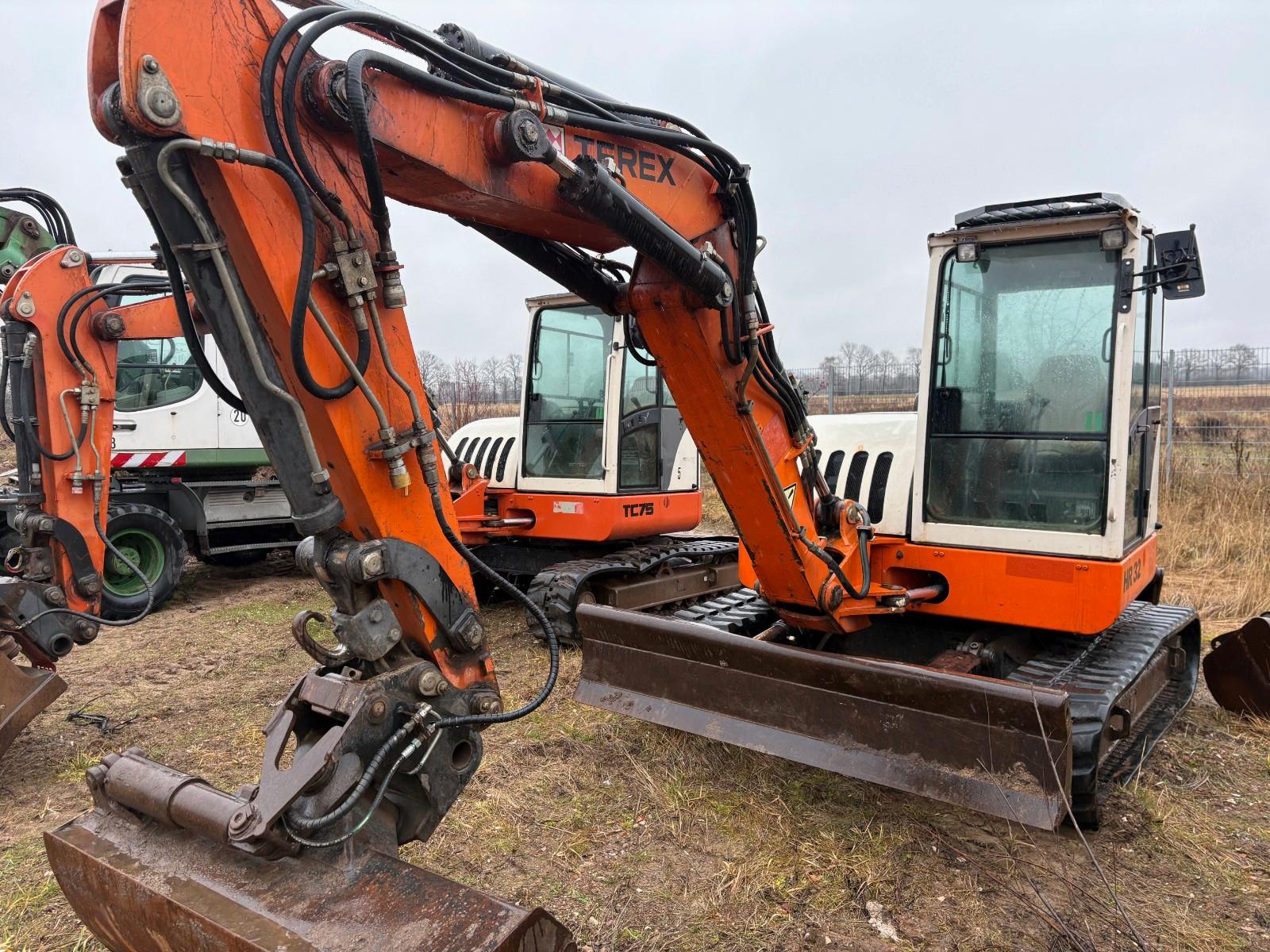 Schaeff HR32 , SW , 2 x TL u. GLV