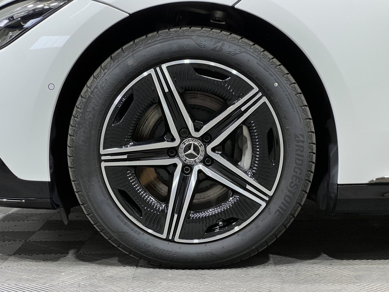 Mercedes-Benz EQE 300 AMG+AdvancedPlus+HA 4,5Lenkung+360+Night imagem 3