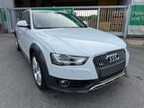Audi A4 Allroad quattro 2.0 TFSI*Bi-Xenon*Navi*TüvNeu - weiße Audi A4 Allroad