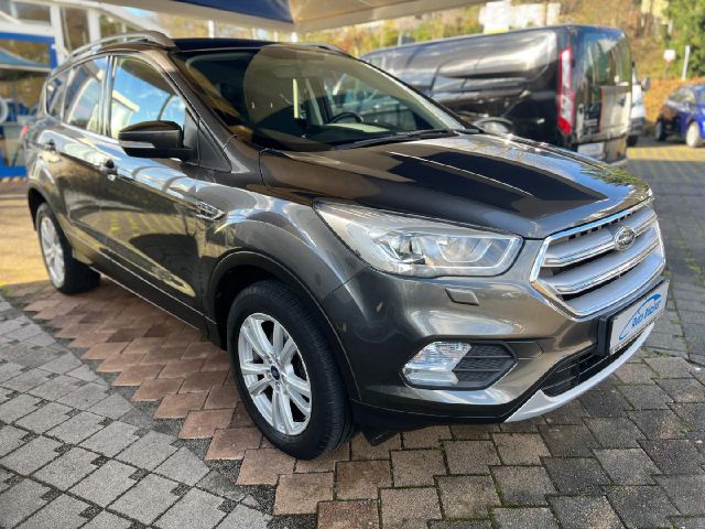 Ford Kuga Cool & Connect Navi,PDC,AHK,SHZ uvm.