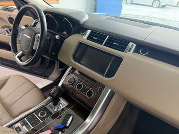 Land-Rover Range Rover Sport - 11