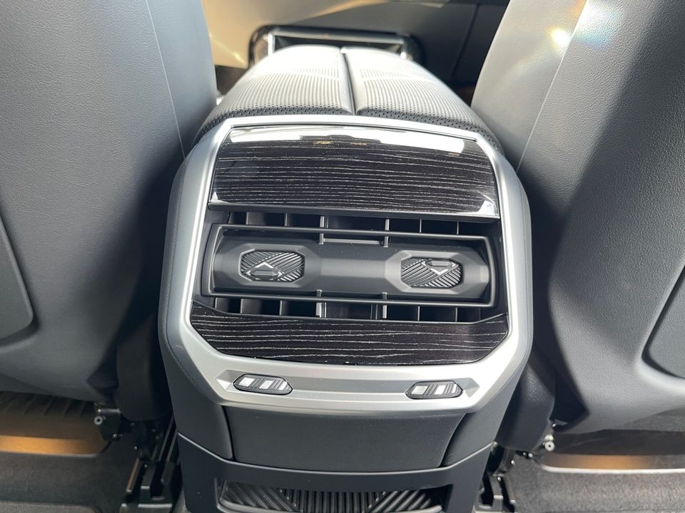 BMW 740 - Bild 17