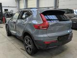 Volvo XC 40 B4 Plus Dark LED H&K MEMORY R-KAM ACC - Volvo XC40 Unfallwagen