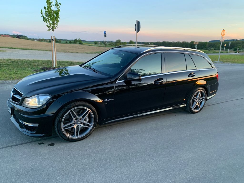Mercedes-Benz C 63 AMG