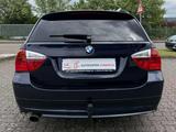 BMW 318 318i*AUTOMATIK*AHK*NAVI*XENON*KLIMA*TEMPOMAT - BMW 3 Series aus 2007