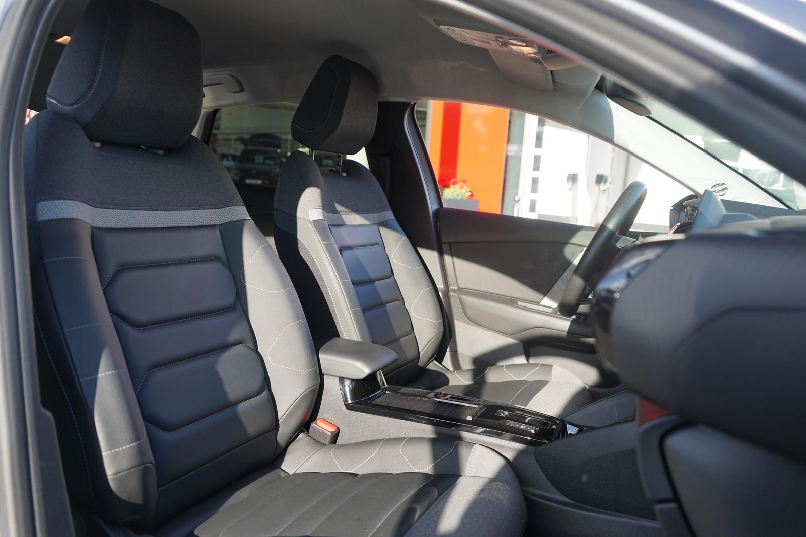 Citroën C4 1.2 12V e-THP Max Aut. LED Navi ACC Kamera