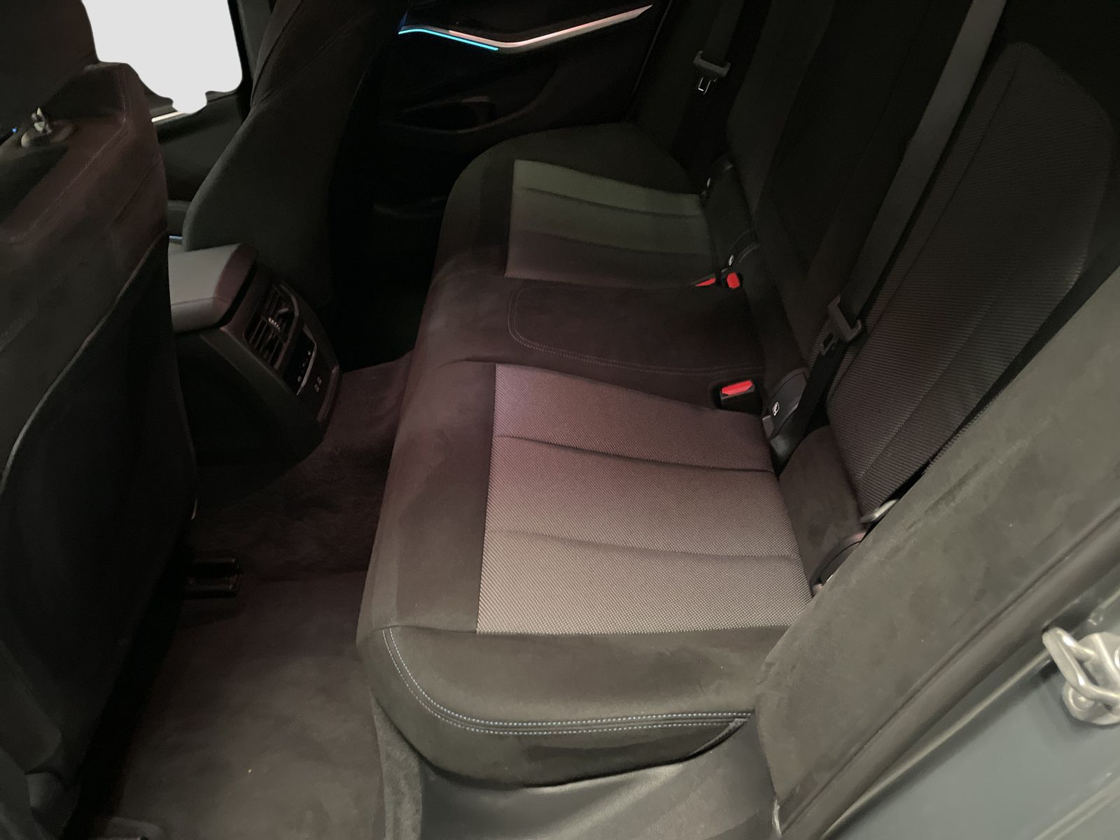 BMW 320 - Bild 13