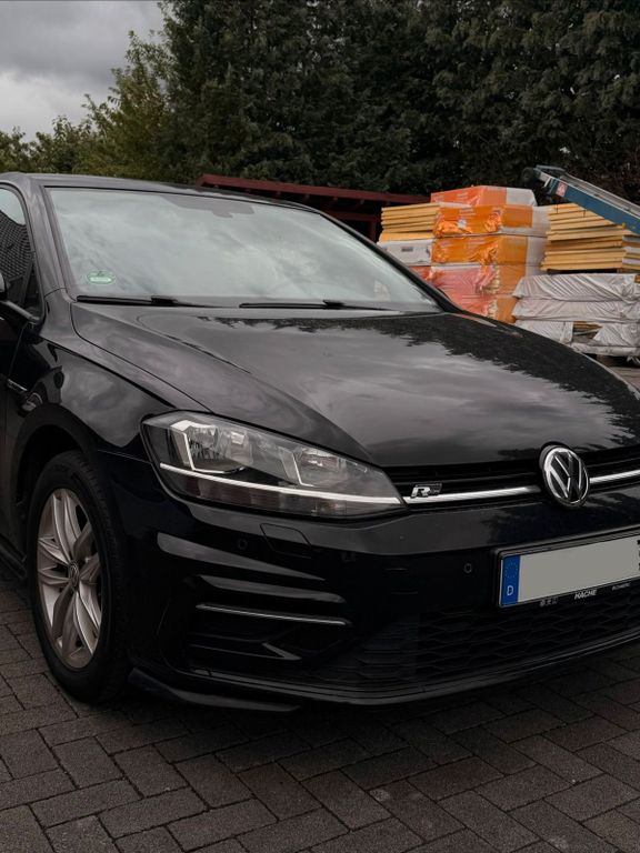 Image of Volkswagen Golf