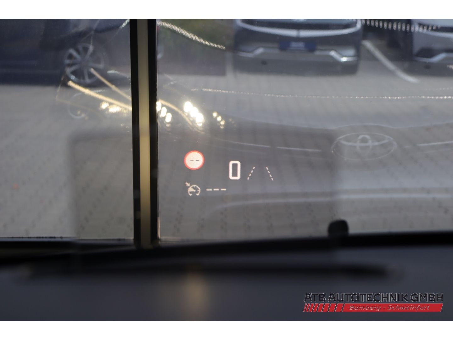 Fahrzeugabbildung Toyota Proace Verso 2.0 l L1 Executive 6-Sitzer