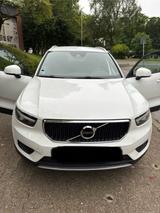 Volvo XC40 T2 MomentumPro, 1. Hand, Standheizung - Volvo XC40 von privat