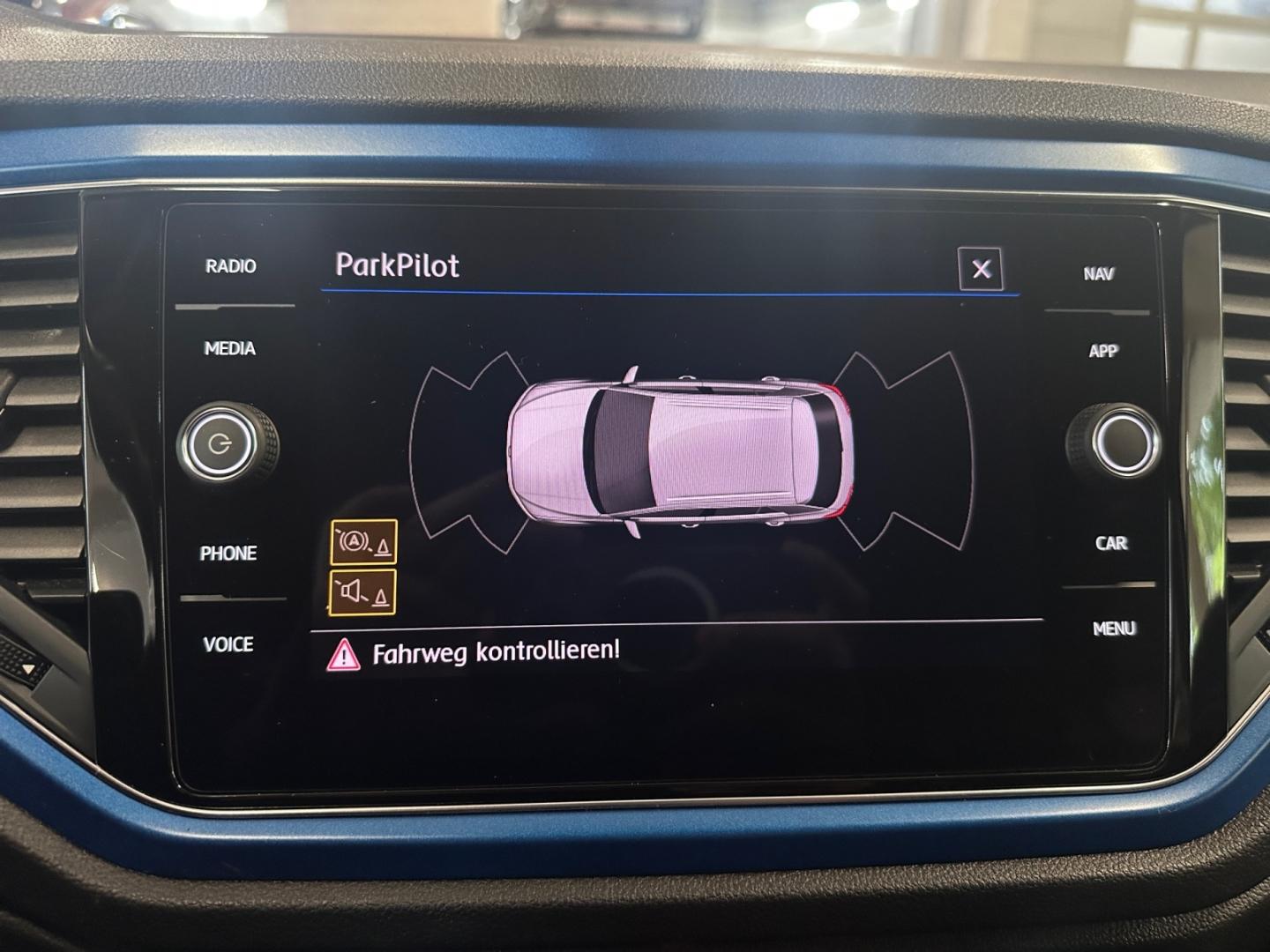 Volkswagen T-Roc 1.5 TSI Style *AHK*Digi CP*Navi*SHZ*PDC v+, миниатюра 26