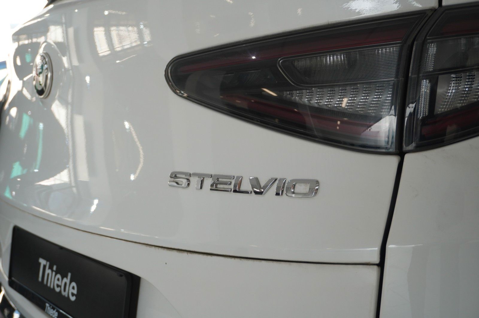 Fahrzeugabbildung Alfa Romeo Stelvio 2.2D VELOCE Q4 NAVI/LED/KAMERA/MATRIX/SH