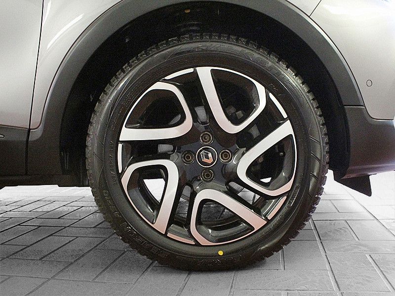 Fahrzeugabbildung Renault Captur TCe 150 EDC GPF Bose Edition
