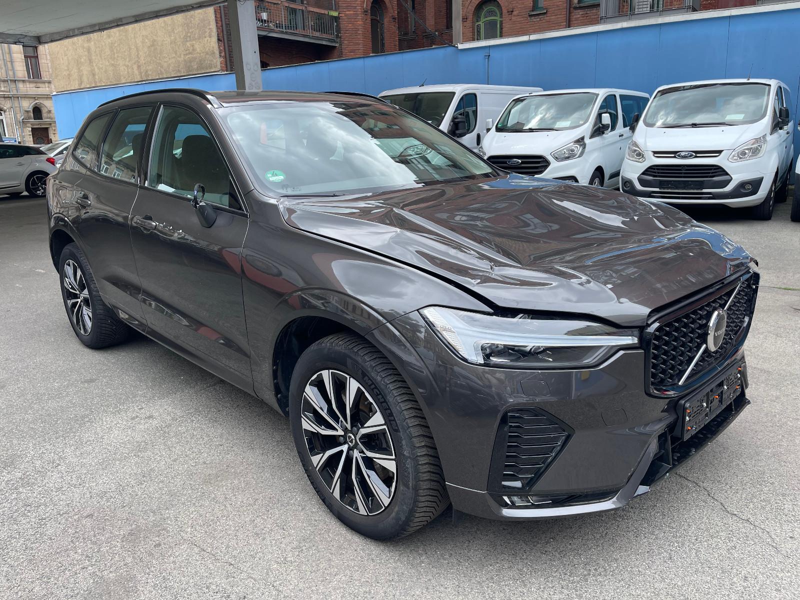 Volvo XC60 B4 Plus Dark Auto