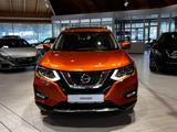 Nissan X-Trail 2.0 dCi Tekna AHK+BOSE+Navi+Pano+Kam+4x4 - Nissan X-Trail: Allradantrieb, 2.0