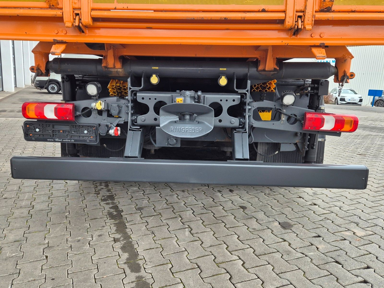 Fahrzeugabbildung Mercedes-Benz Arocs 2645 6x4 Palfinger 27002 SH