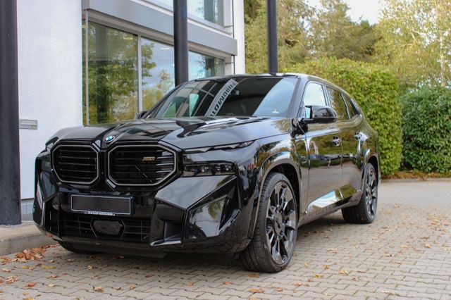 BMW XM  / BOWERS & WILKINS / AHK / M DRIVERS