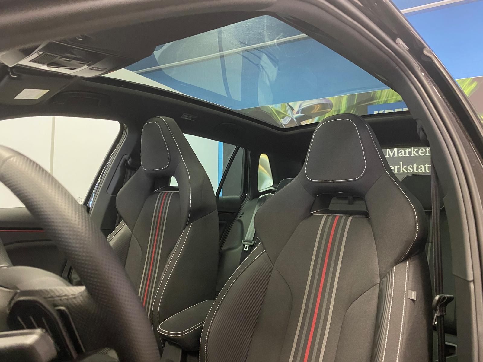 Fahrzeugabbildung SKODA Kamiq 1.5 TSI DSG Monte Carlo+MATRIX+PANO+5J GAR