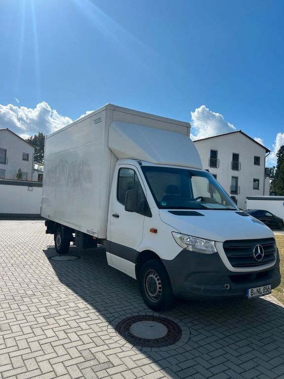 Image of Mercedes-Benz Sprinter