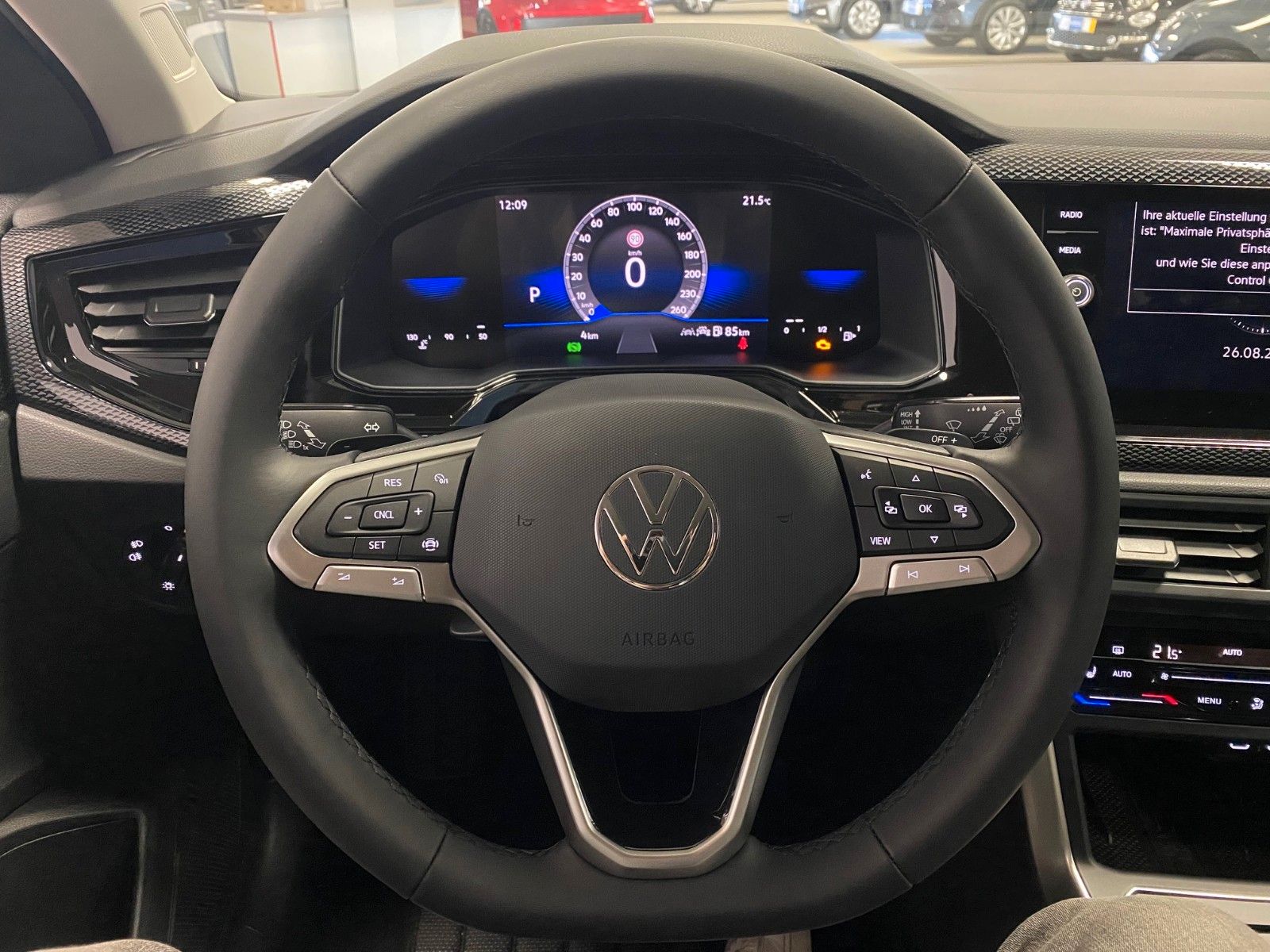 Fahrzeugabbildung Volkswagen Taigo 1.5 TSI DSG Life+MATRIX LED+KAMERA+AppCon+