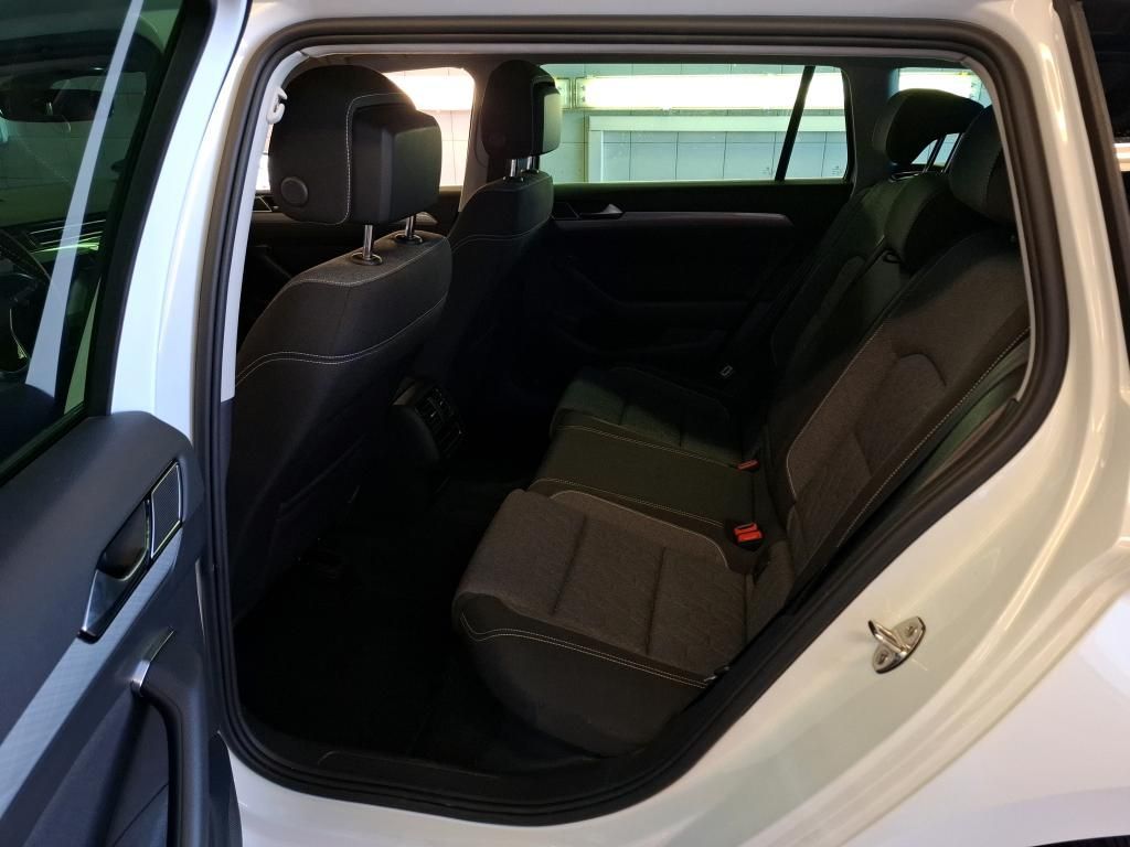 Volkswagen Passat - Bild 9
