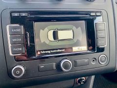 Fahrzeugabbildung Volkswagen Touran 1.6 TDI Life AAC NAVI SHZ PDC VORN ALU