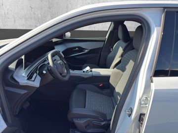 Peugeot 3008 Allure 145 Hybrid Kam.+KeyLess+LED+SHZ+PDC