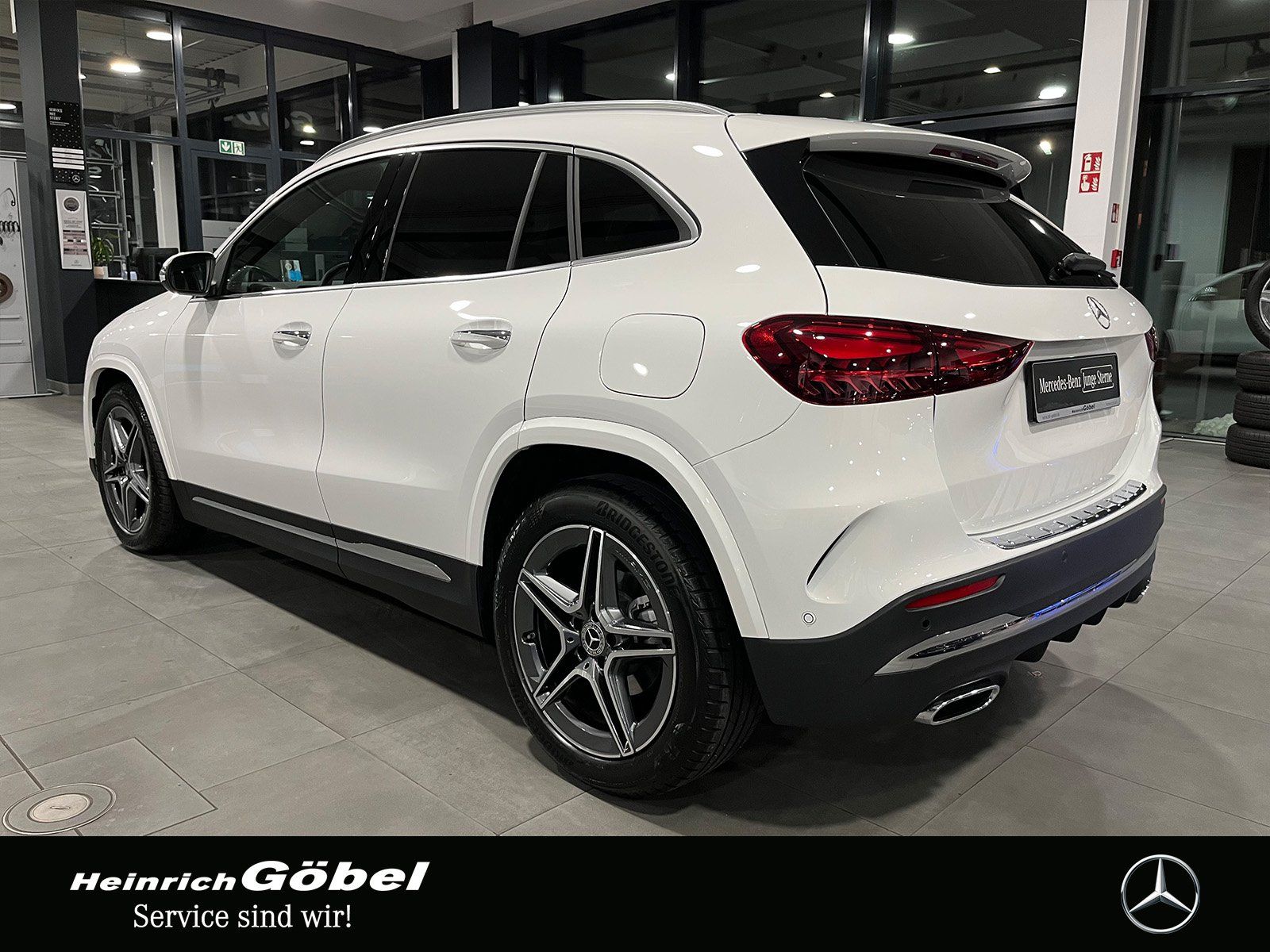 Fahrzeugabbildung Mercedes-Benz GLA 200 AMG+AMBIENTE+LED+KAMERA+WINTER.P+KEYLESS
