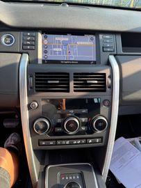 Land-Rover Discovery Sport - 6
