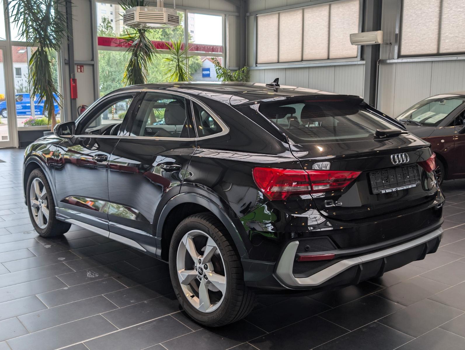 Audi Q3 35 TDI Sportback S tronic S line 8-fach, миниатюра 2
