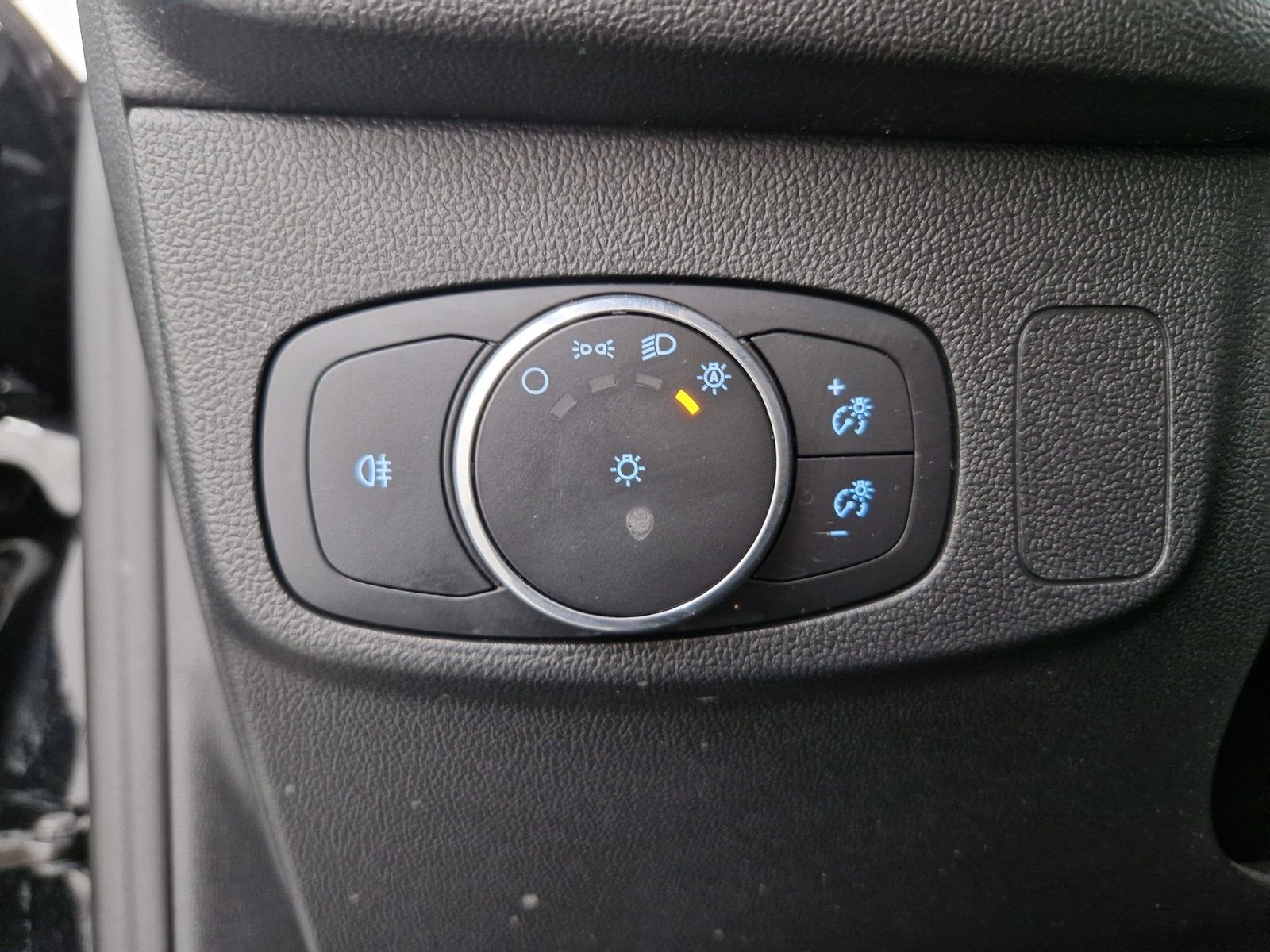 FORD Focus 1.0 EcoBoost MHEV ST-Line ST-Line – Bild 17