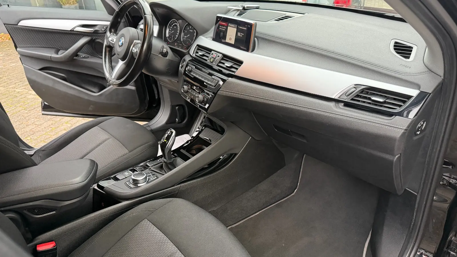 BMW X2 sDrive 18 i, миниатюра 25