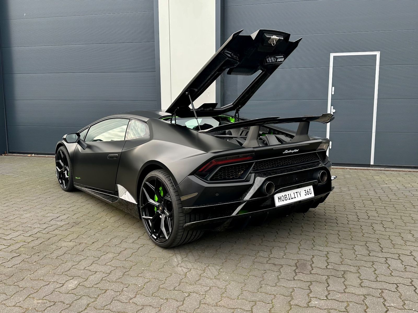 Fahrzeugabbildung Lamborghini Huracan Performante *Miete/Mietkauf möglich