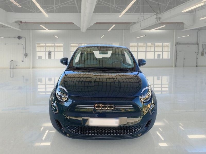 Fiat FIAT 500E ELETTRICA ICON 3+1 58 CV 4 PORTE BERLI imagem 2