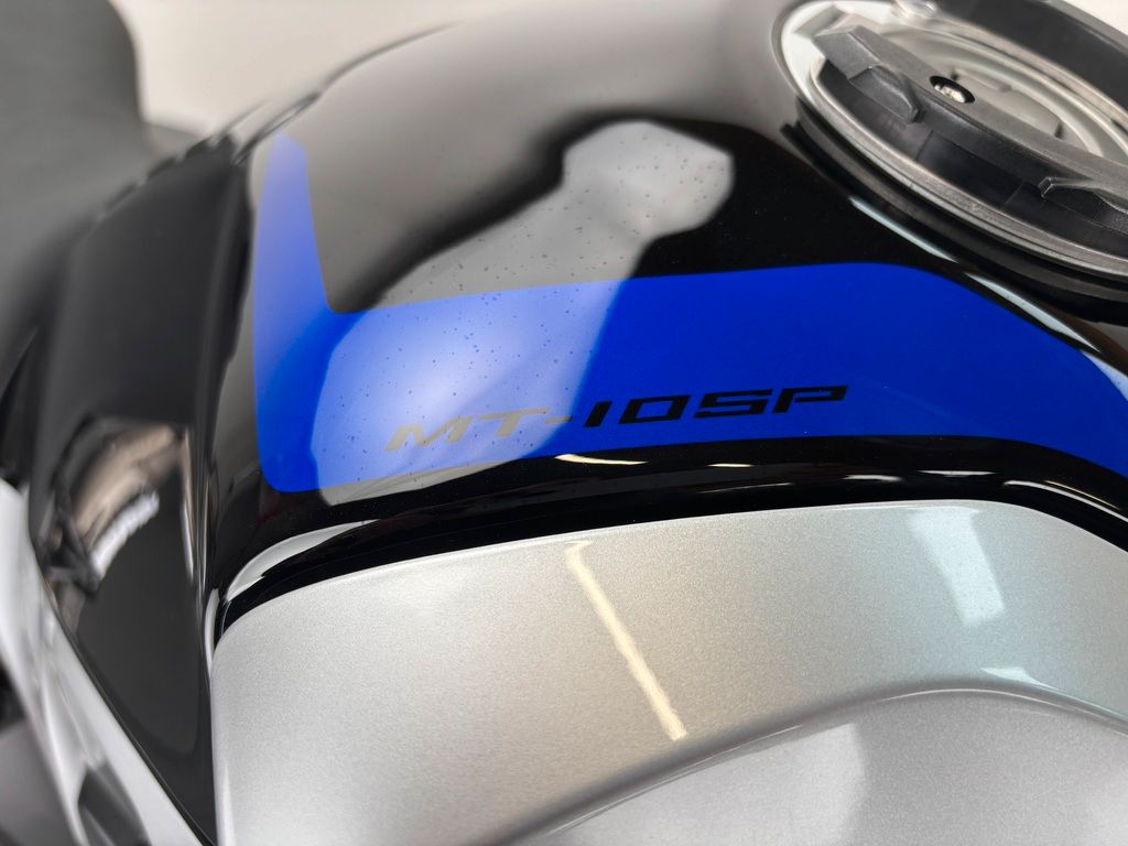 Fahrzeugabbildung Yamaha MT-10 SP *TOP-ZUSTAND *AKRAPOVIC