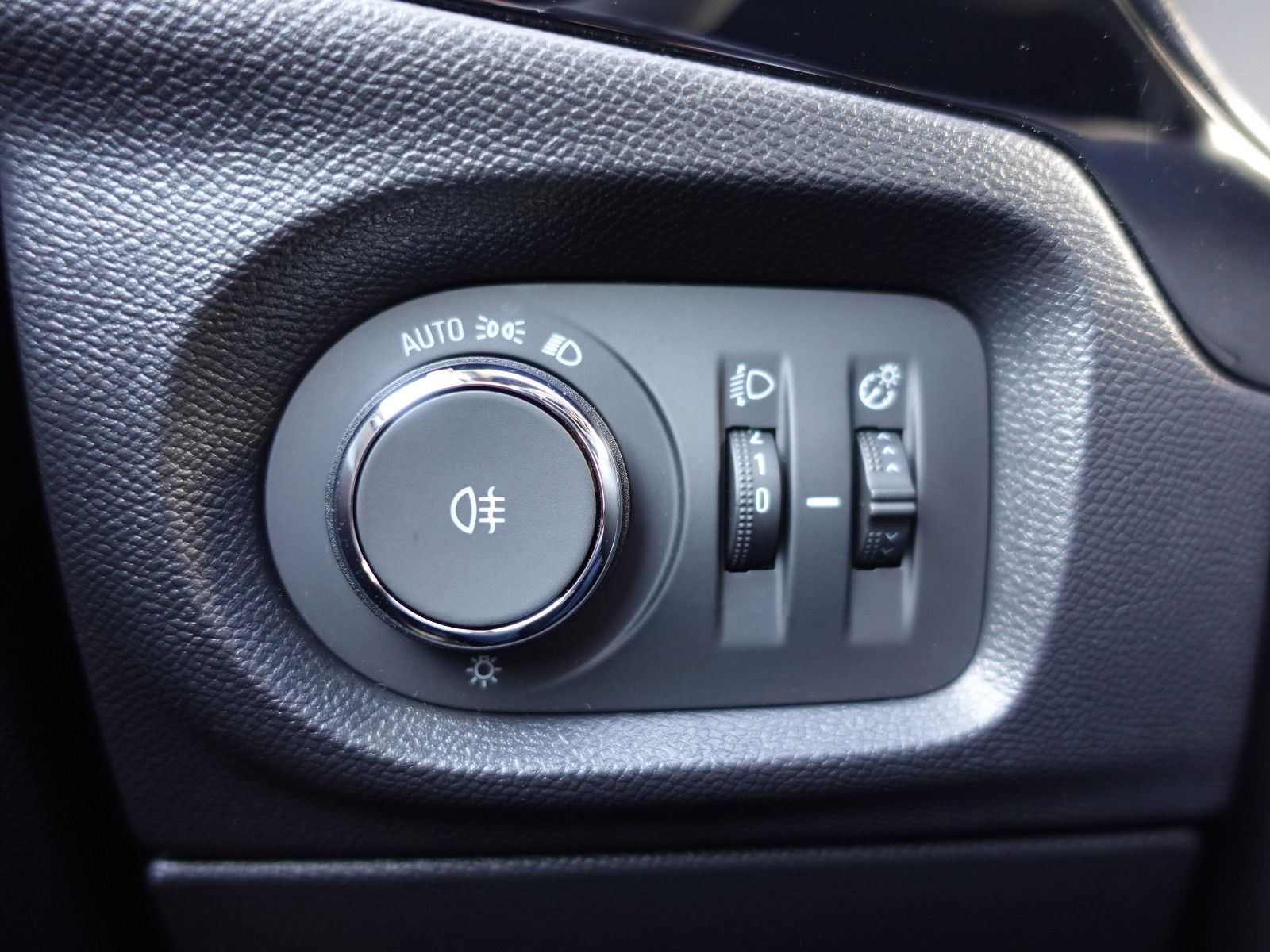 Fahrzeugabbildung Opel Corsa GS 1.2T,Kamera,Sitzhzg,Allwetter,LED,DAB+