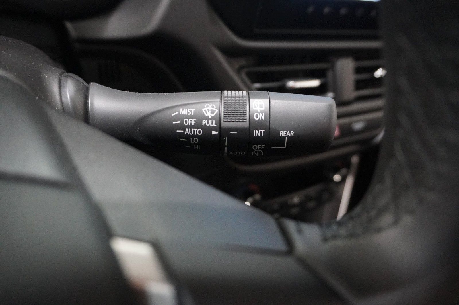 Fahrzeugabbildung Suzuki (SX4) S-Cross 1.4 COMFORT NAVI/LED/KAMERA/SH/DAB
