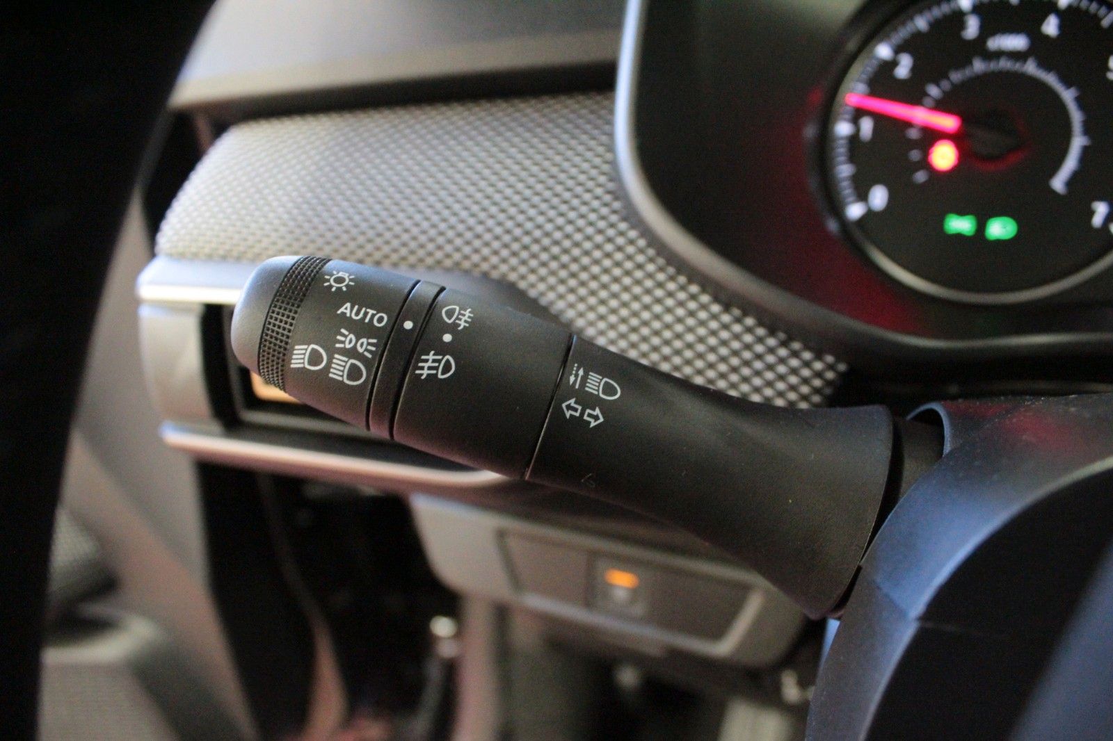 Fahrzeugabbildung Dacia Sandero Stepway TCe 90 Expression *WInterpaket*