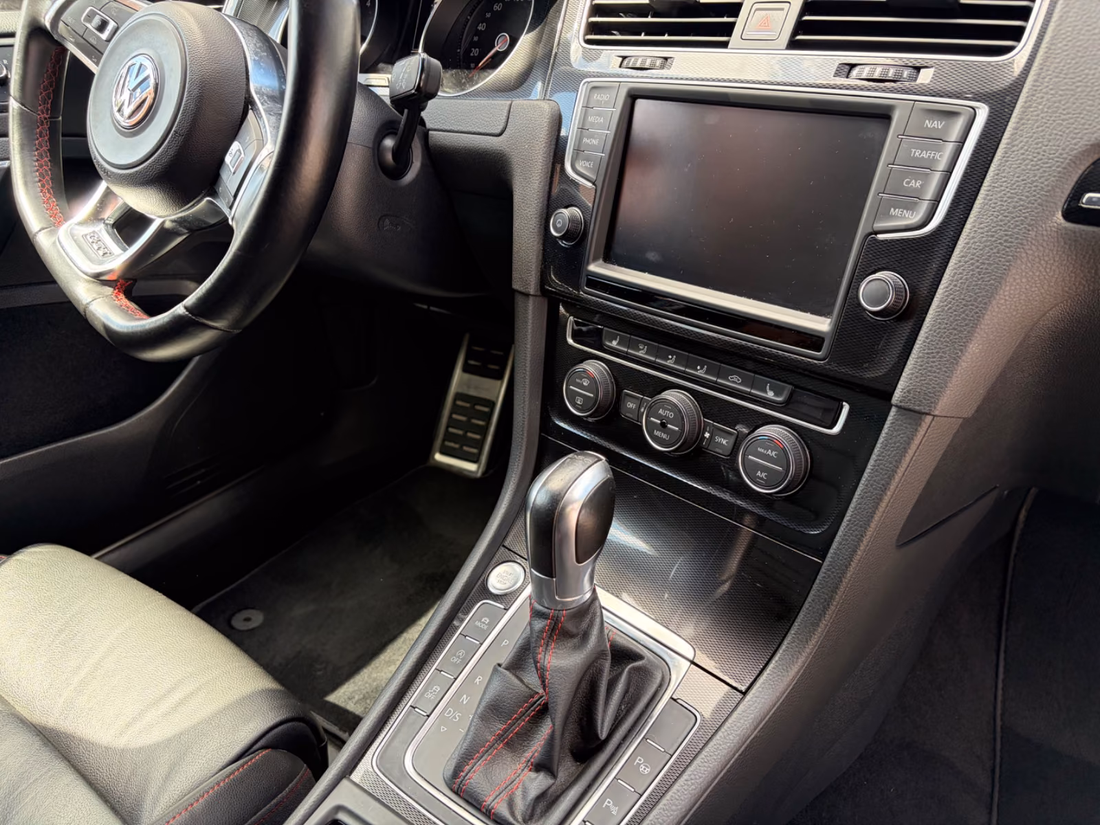 Volkswagen Golf VII Lim. GTI Performance/LEDER/ACC/DAB/VOLL