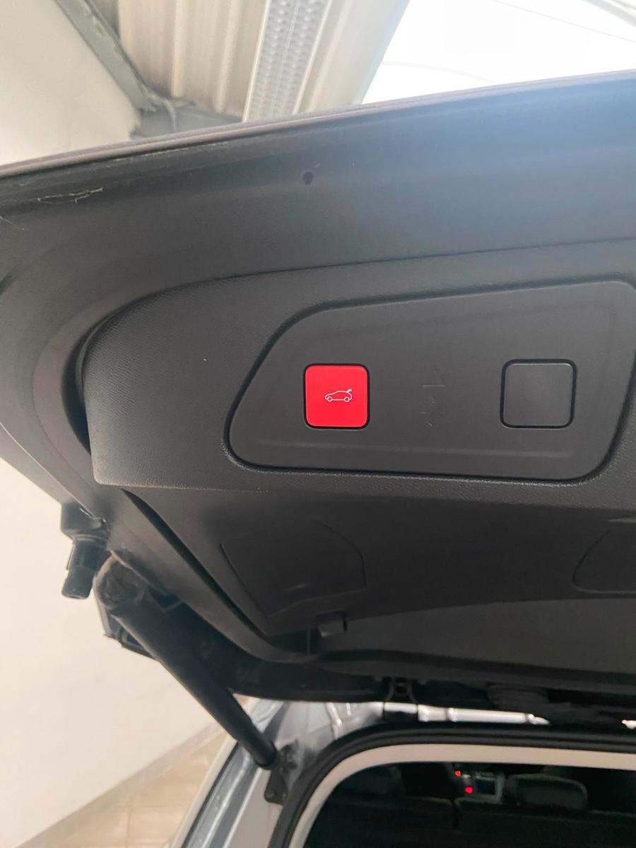 Citroën C5 Aircross Shine Hybrid 225 ACC Kamera Navi PDC