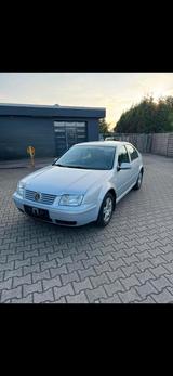Volkswagen Bora 1.6l SR 101PS  Tüv 6/2028 - Volkswagen Bora in Hamburg