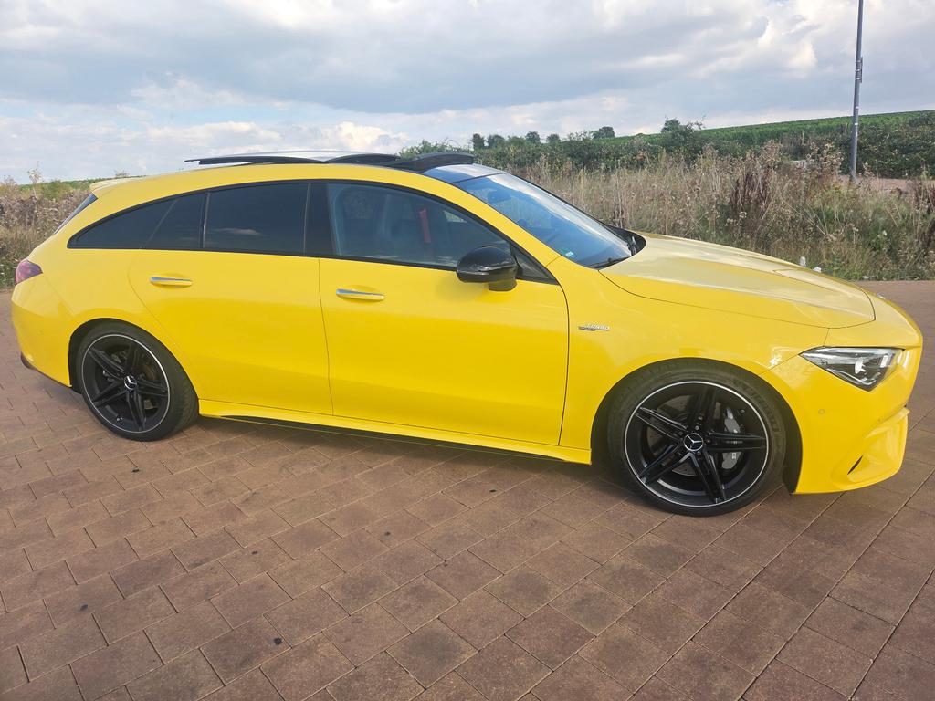 Mercedes-Benz CLA 45 AMG Shooting Brake