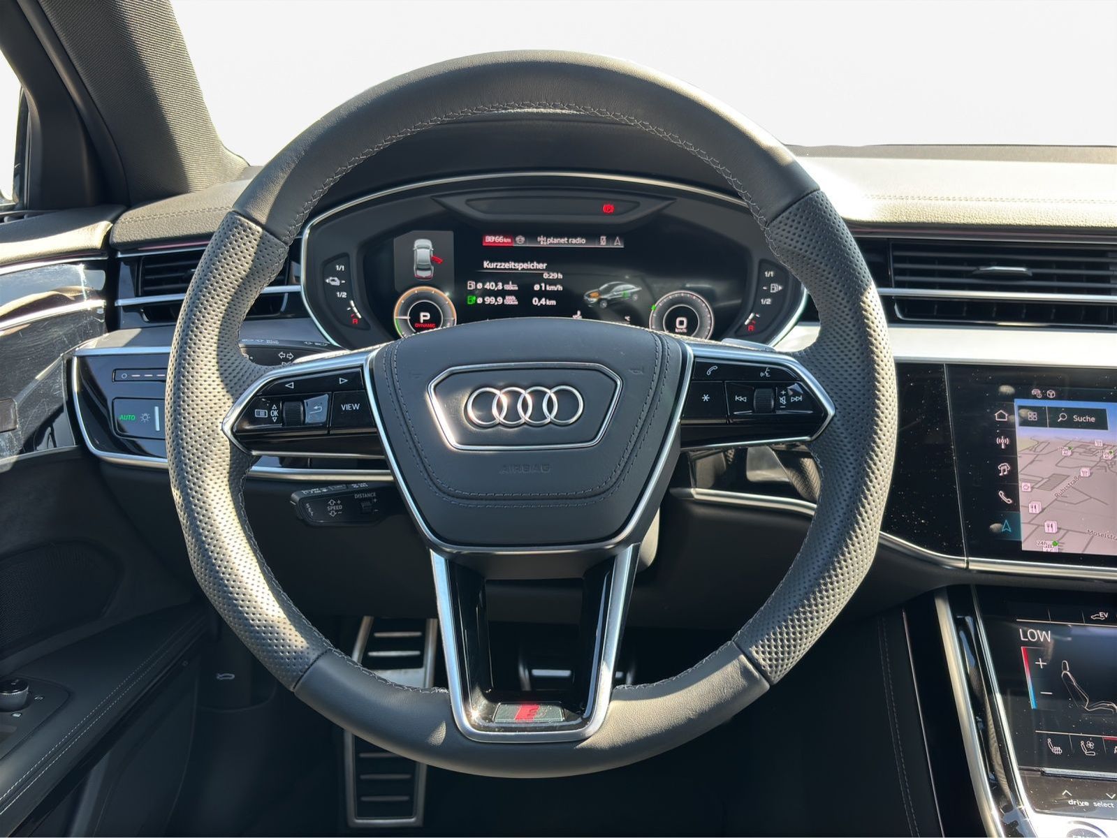 Audi A8 - Bild 8