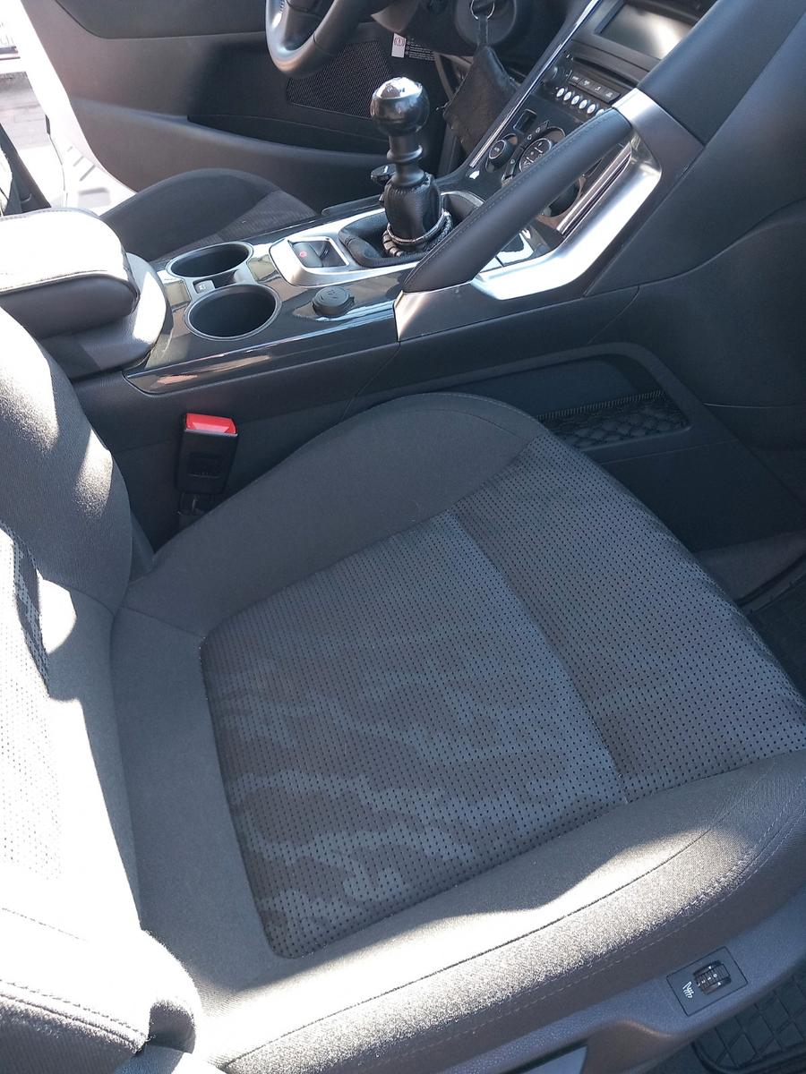 Peugeot 3008 2012 — photo 11