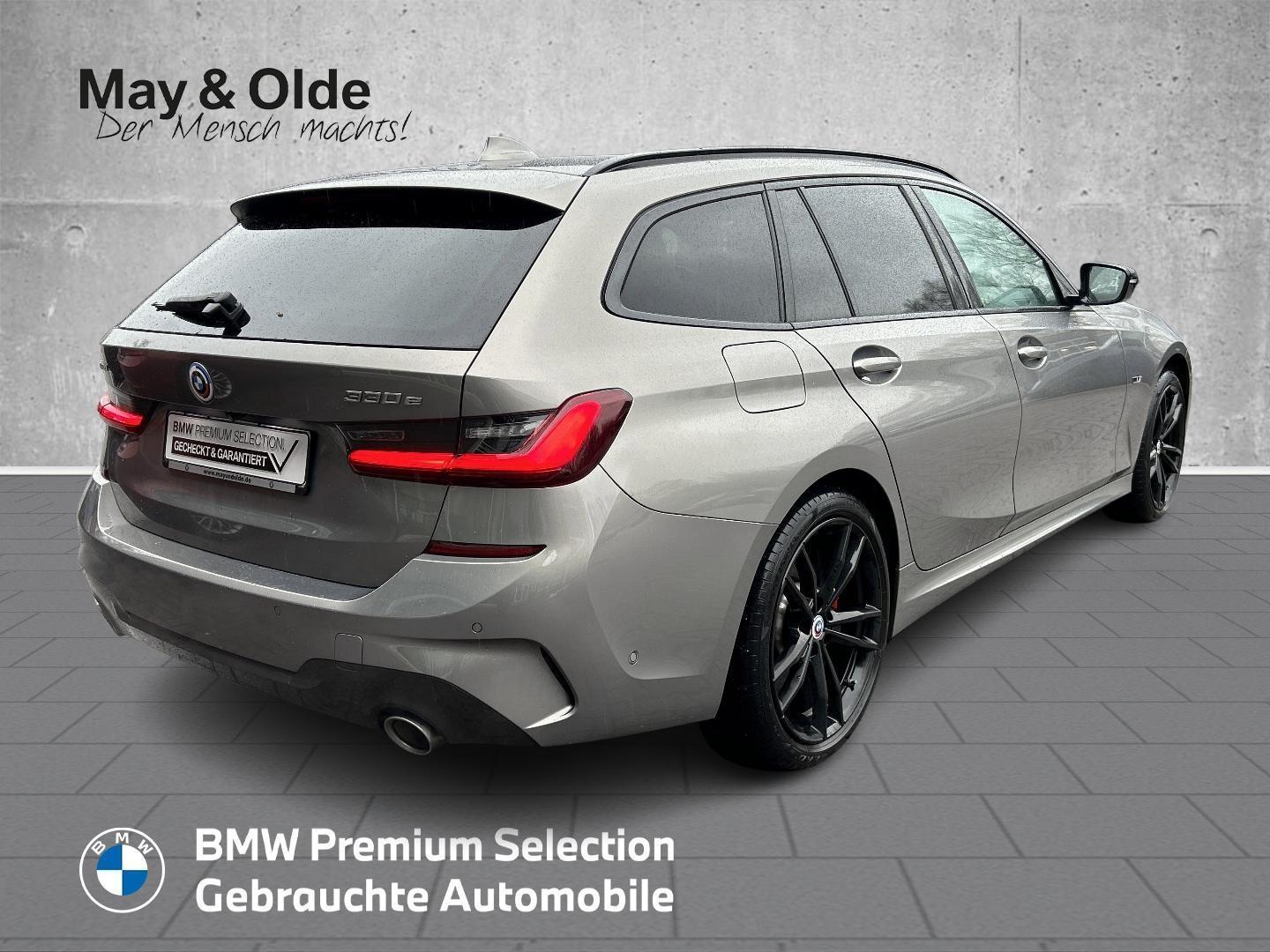 BMW 330 e xDrive Touring M-Sport INDIVIDUAL HUD Pano