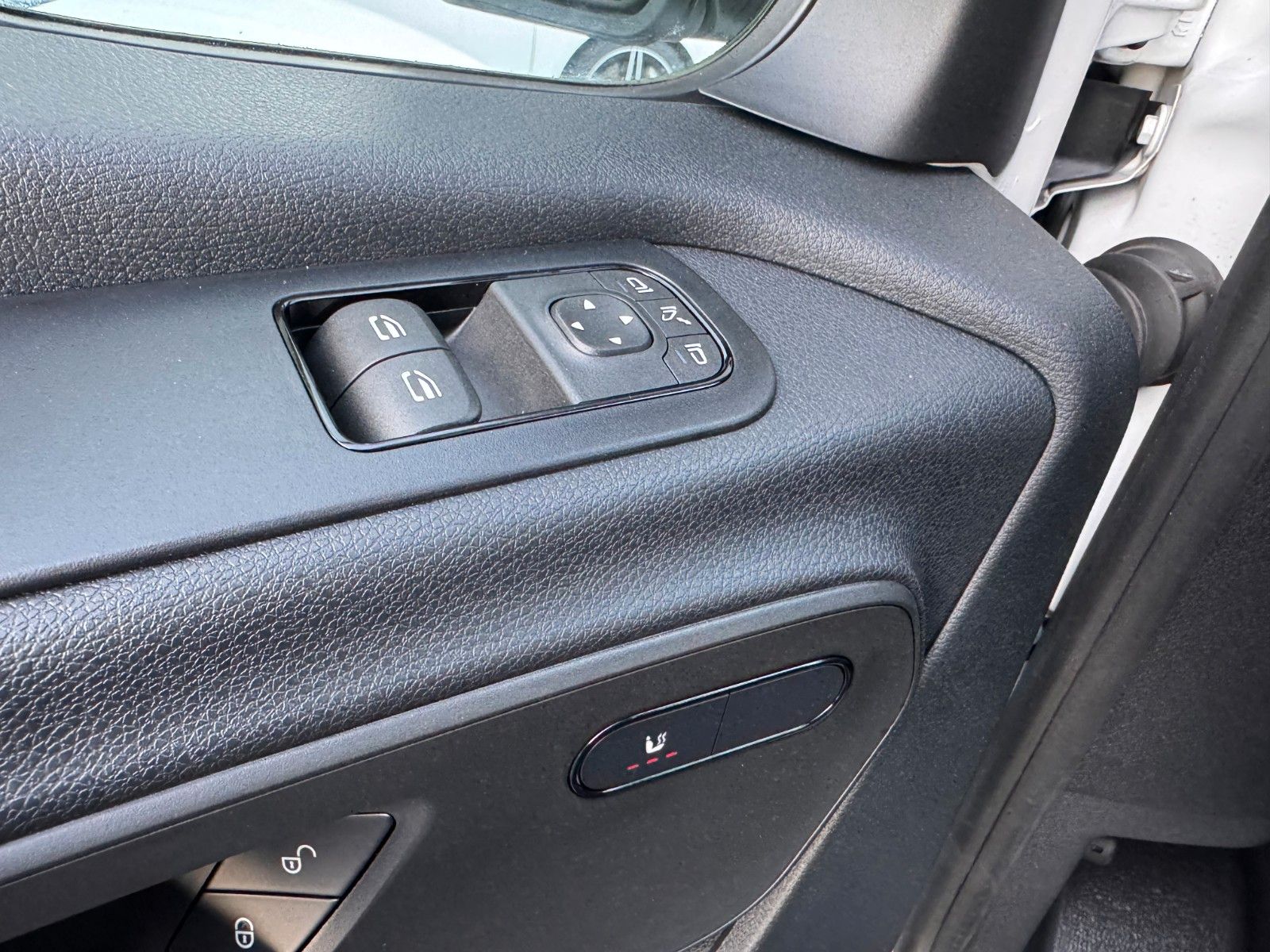 Fahrzeugabbildung Mercedes-Benz Sprinter 319 CDI 4325 Klima Kamera AHK