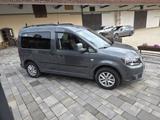 Volkswagen Caddy 1,6TDI 75kW BMT DSG Highline 5-Sitzer ... - VW Caddy von privat