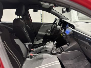 Fotografie 6 des Opel Corsa 1.2 Direct Injection Turbo GS